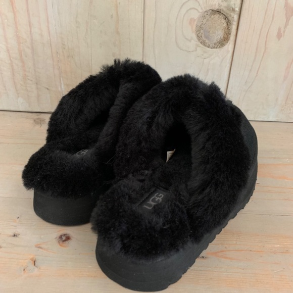 UGG Black Fluffy Slippers - Picture 3 of 12